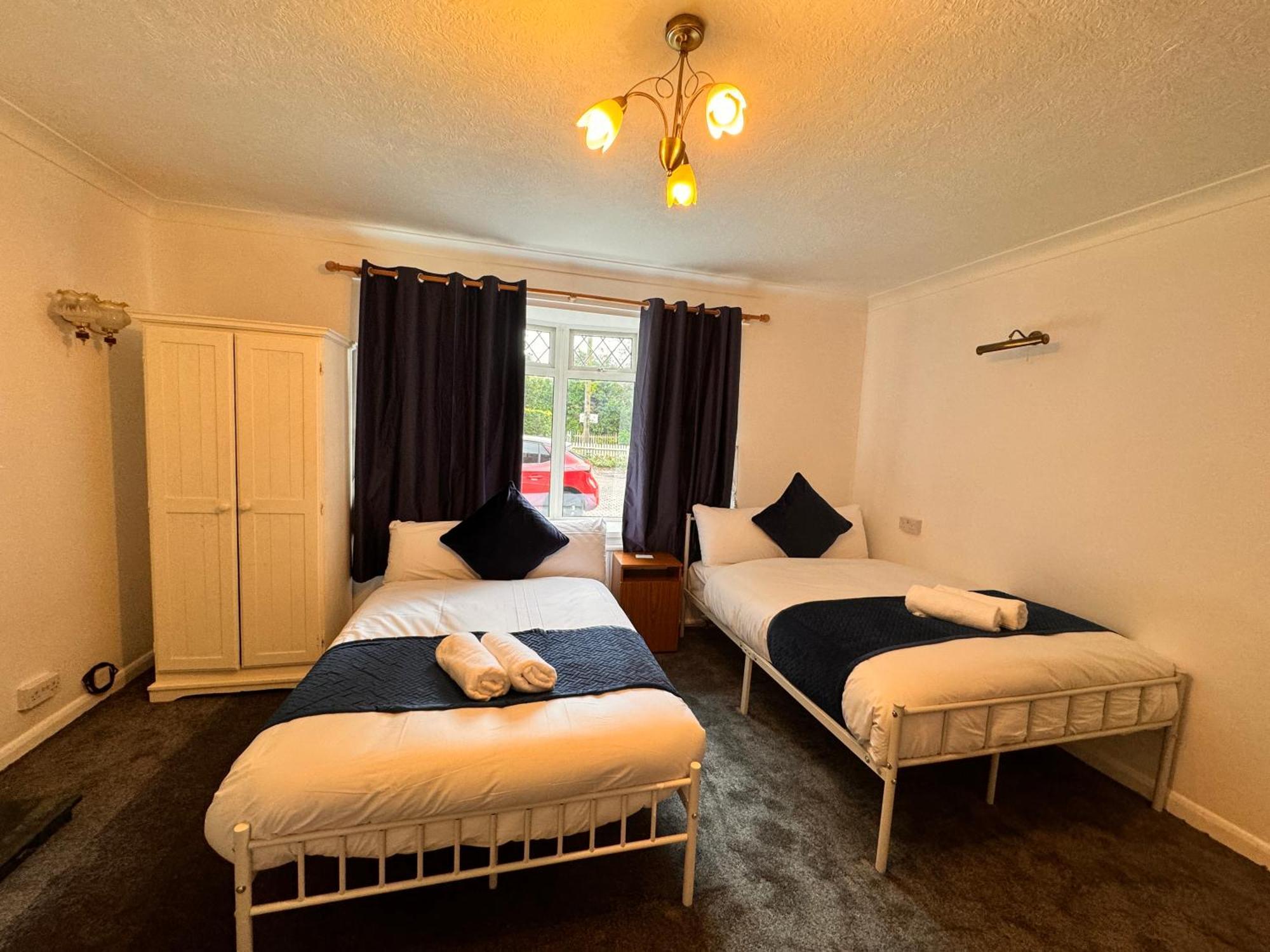 High Trees Guest House Gatwick Horley Kültér fotó
