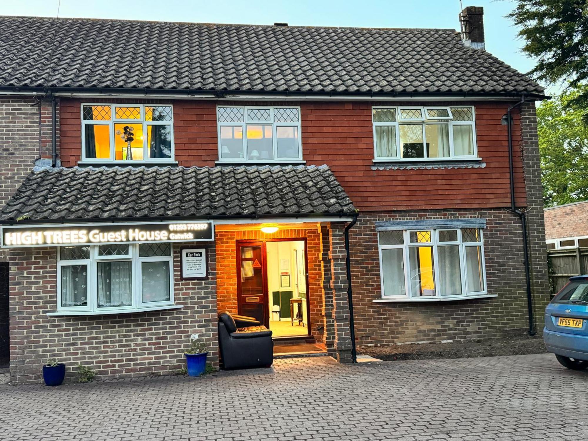 High Trees Guest House Gatwick Horley Kültér fotó
