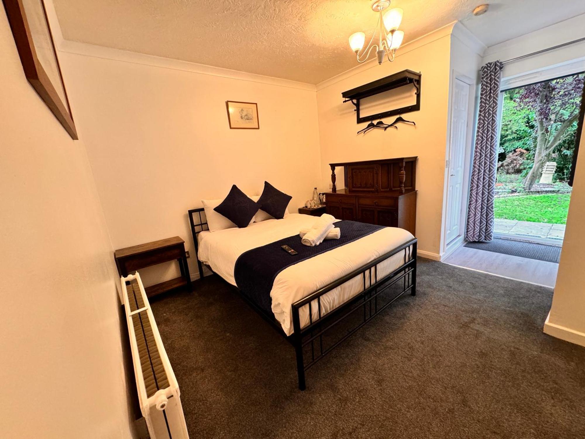 High Trees Guest House Gatwick Horley Kültér fotó