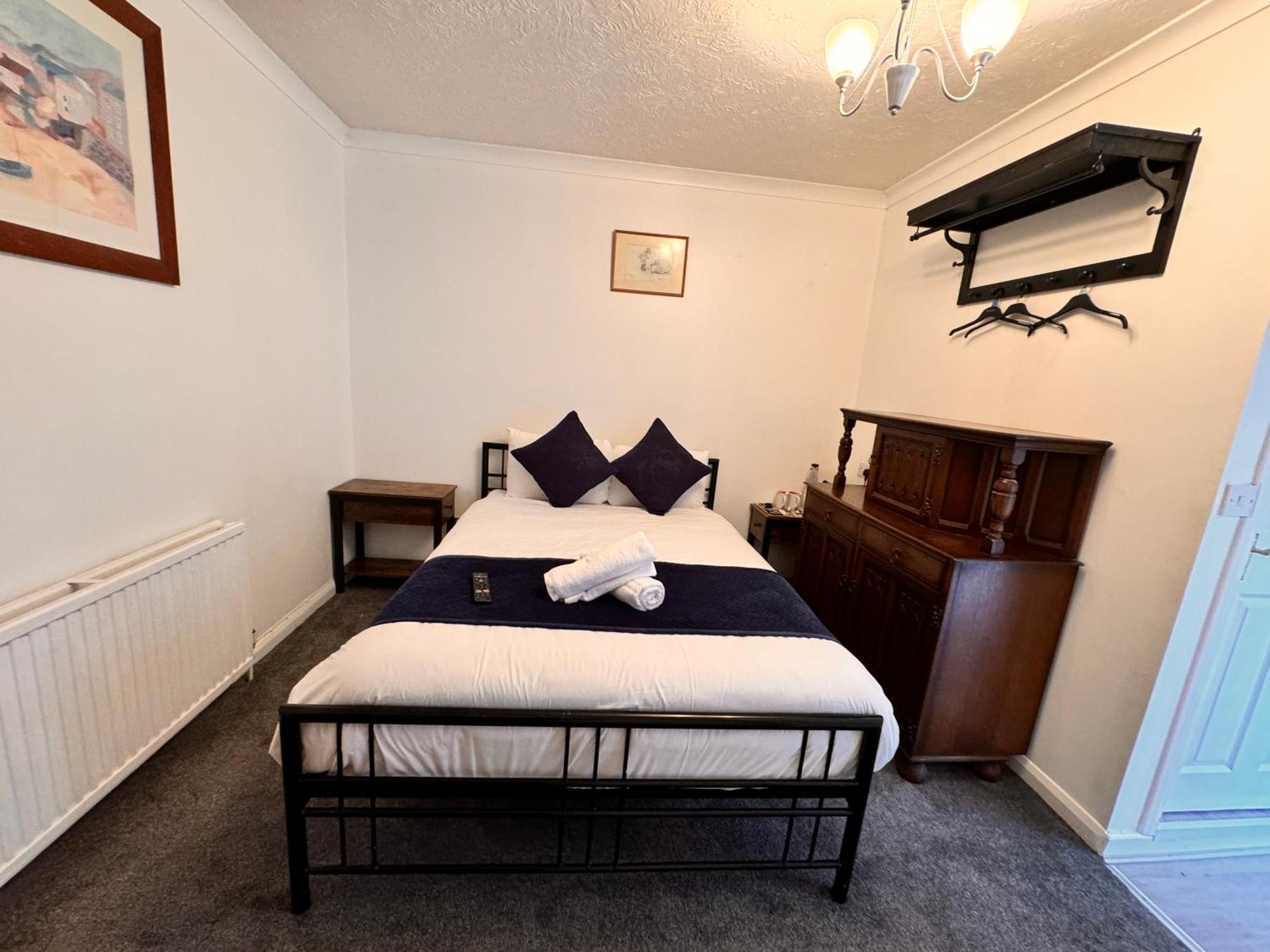 High Trees Guest House Gatwick Horley Kültér fotó